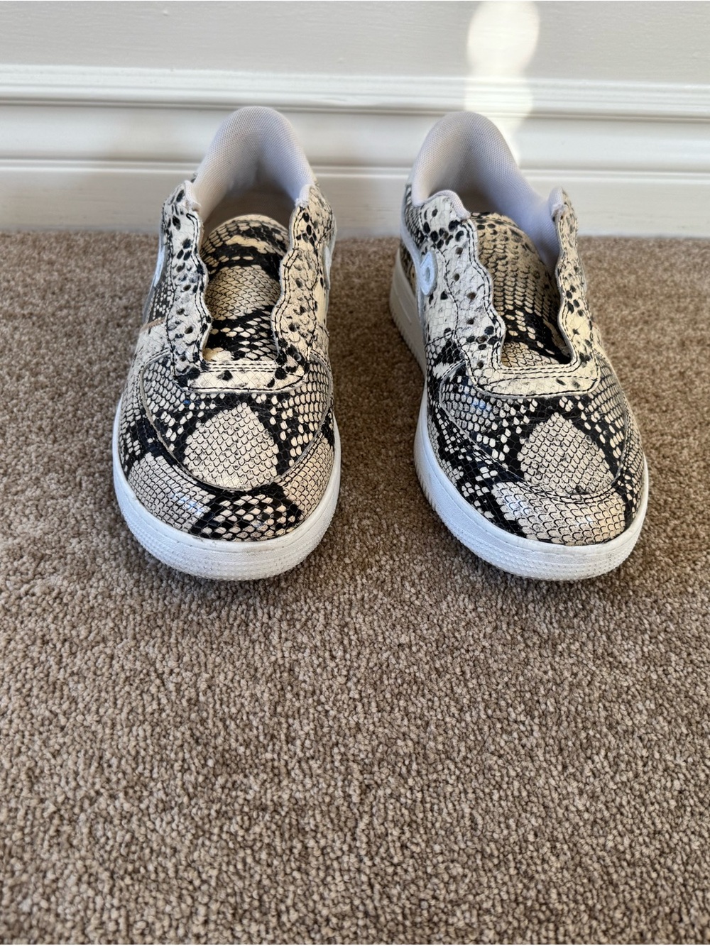 John Geiger men’s Sneakers in Black and Cream Snake Print - v good condition.